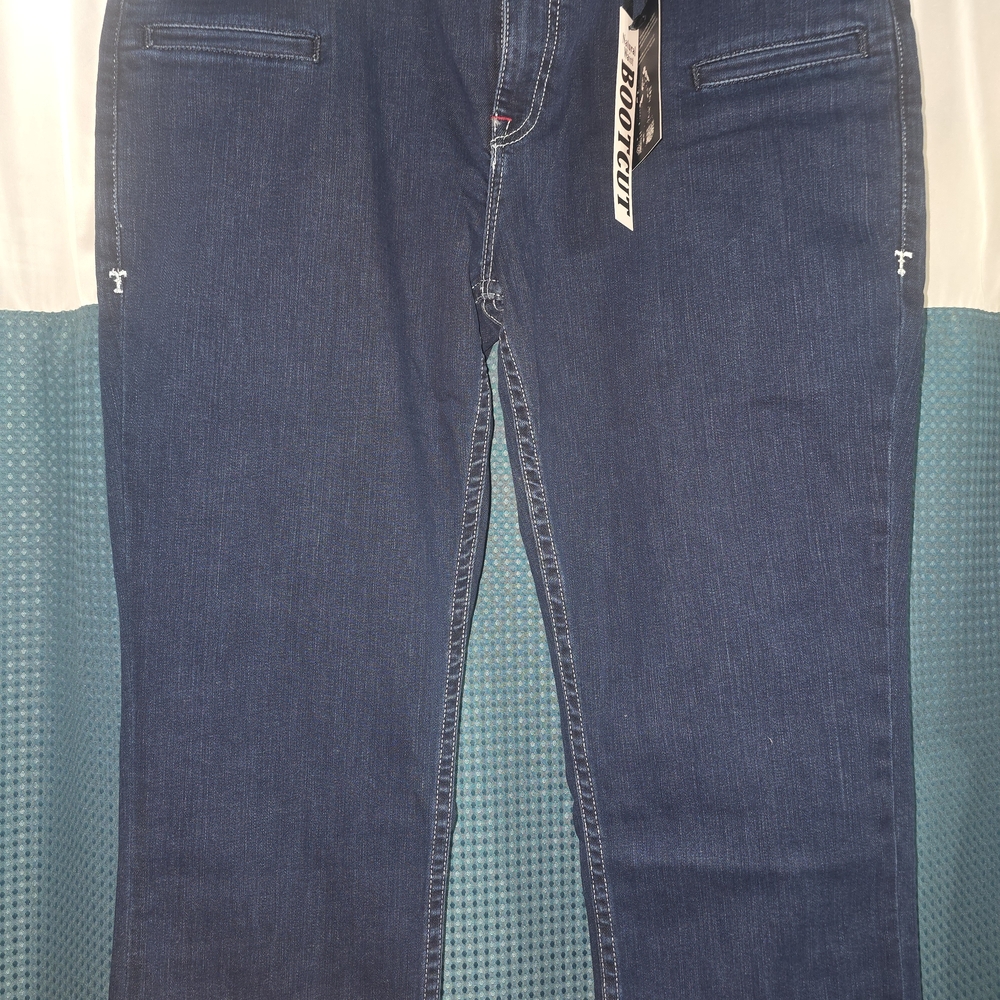 Cowgirl Tuff Women's Boot Cut Jeans - Dark Blue